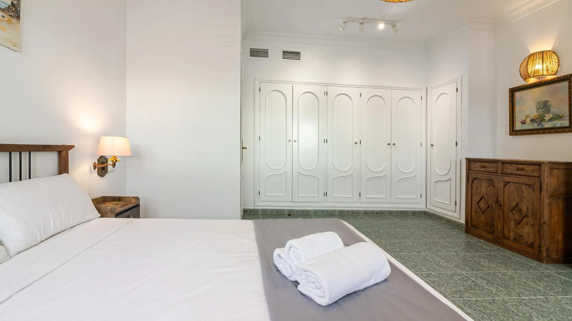 El Patio De La Luna Freshapartments مالقة